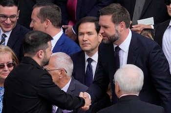 El saludo entre el presidente