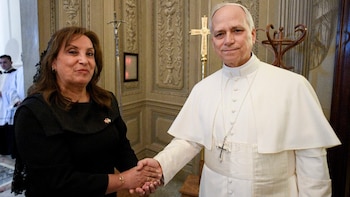 Dina Boluarte sostuvo una breve