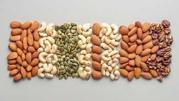 Las almendras y los frutos