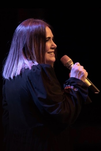 La cantante celebra 45 años