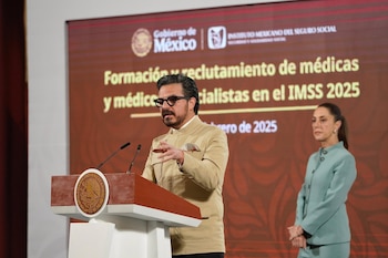 De la mano de Zoé